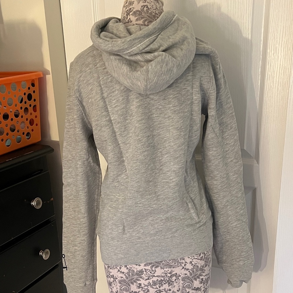 Gilly Hicks Heather Gray Pullover Hoodie - Picture 4 of 8